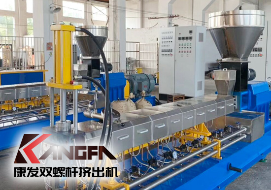 雙螺桿擠出機(jī)機(jī)筒供料用料斗結(jié)構(gòu)形式——普通式、強(qiáng)制式、振動式料斗