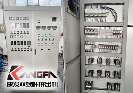 新一代65B型康發(fā)JSH標(biāo)準(zhǔn)化全新雙螺桿擠出造粒機組系列、品質(zhì)控制柜、真空系統(tǒng)等展示