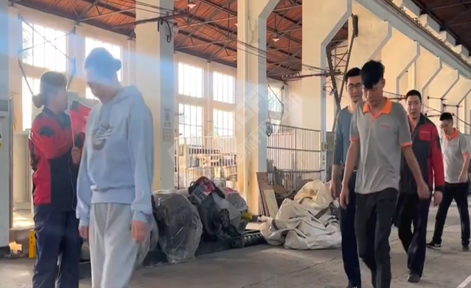 人人講安全，個(gè)個(gè)會(huì)應(yīng)急！南京康發(fā)雙螺桿造粒機(jī)開(kāi)展《觸電傷害應(yīng)急預(yù)案演練》取得圓滿成功