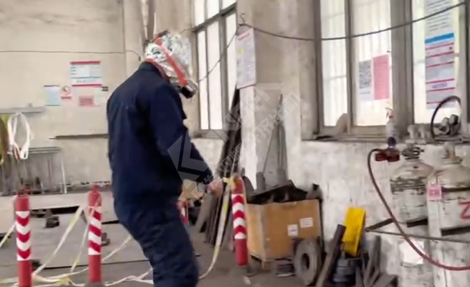 南京康發(fā)雙螺桿造粒機(jī)開展危險化學(xué)品泄露突發(fā)環(huán)境事件現(xiàn)場處置方案及應(yīng)急預(yù)案演練