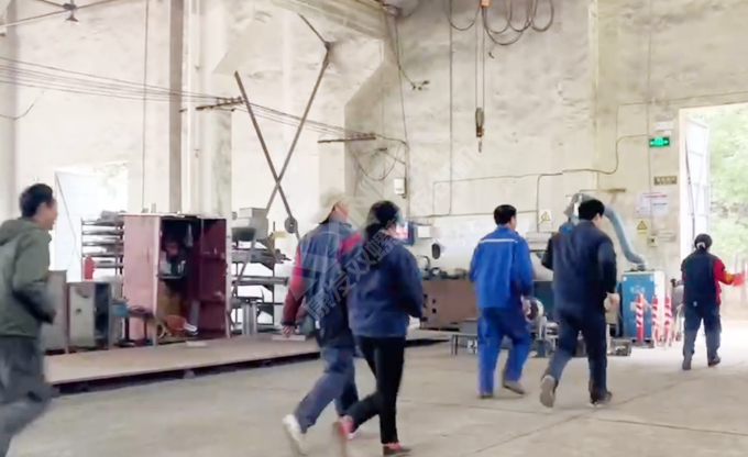 南京康發(fā)雙螺桿造粒機(jī)開展危險化學(xué)品泄露突發(fā)環(huán)境事件現(xiàn)場處置方案及應(yīng)急預(yù)案演練