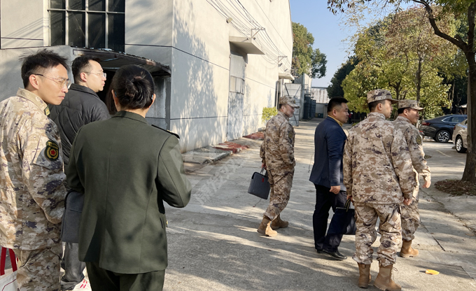 精準(zhǔn)調(diào)查 深挖潛力 六合區(qū)人武部走訪康發(fā)雙螺桿造粒機等葛塘街道重點企業(yè)